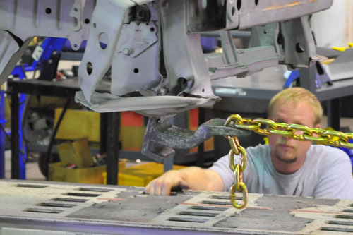 Frame Damage vs Cosmetic Damage: How a Body Shop Decides